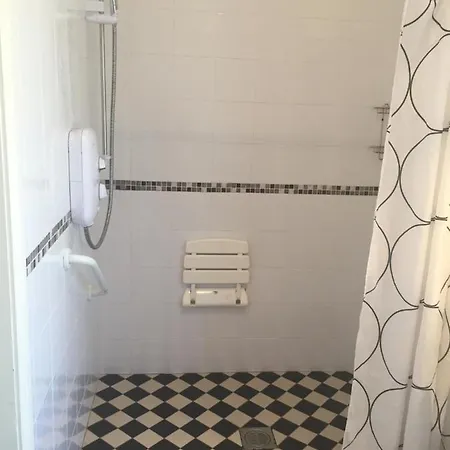 Isserkelly House بيت خشبي